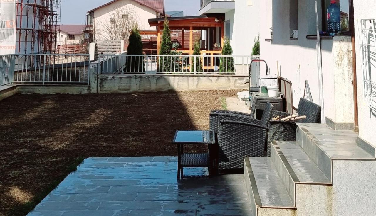 דירות Apartament Mon Jardin - יאשי מראה חיצוני תמונה
